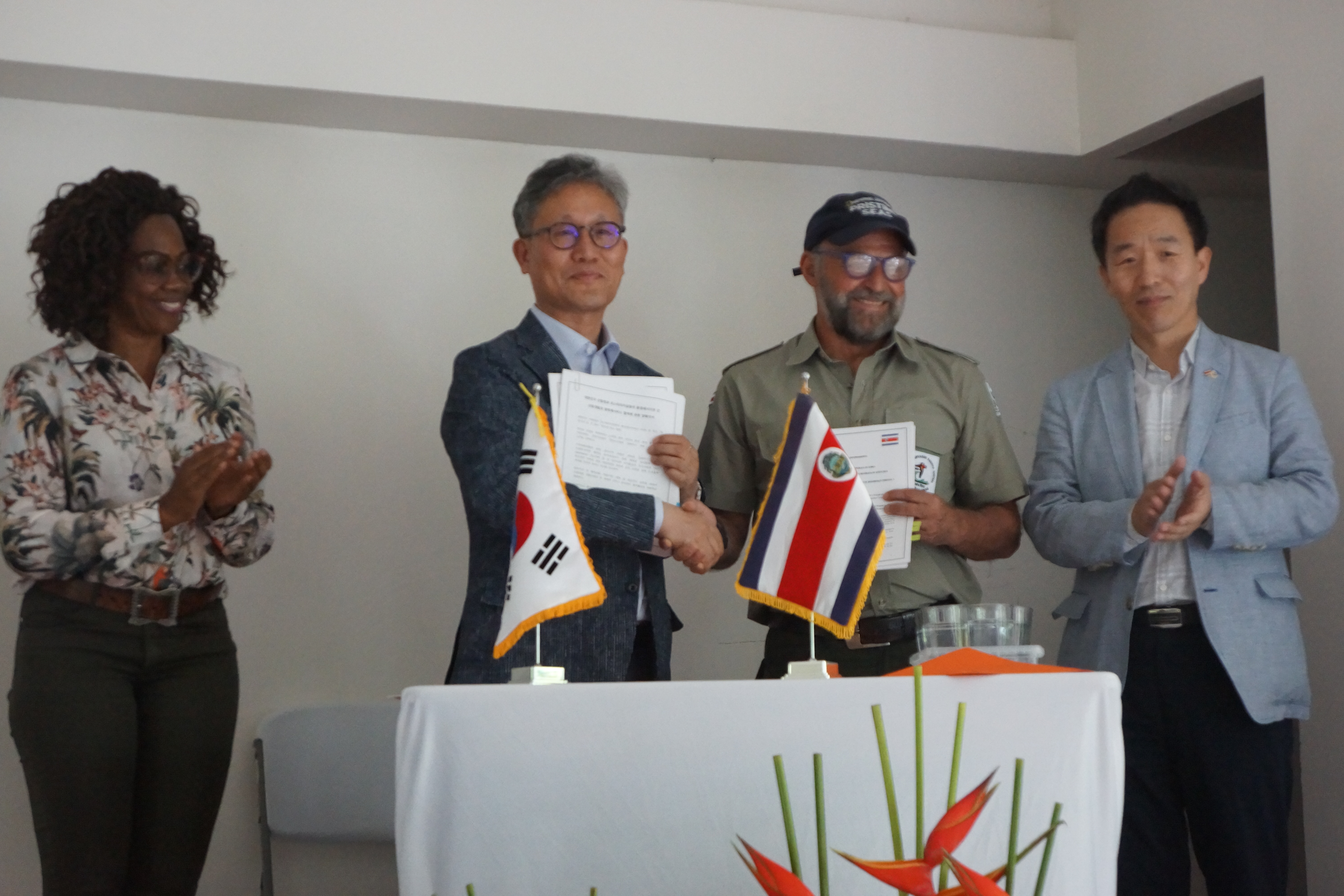 KFS Minister signed a MOU with Costa Rica 