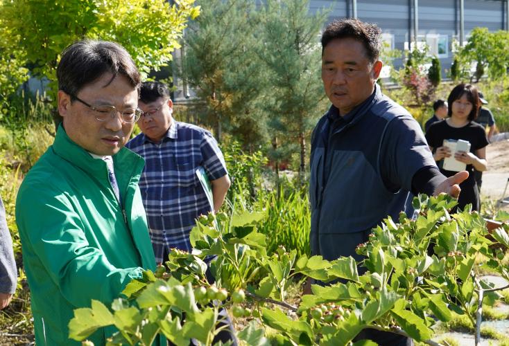 박은식 산림청장, 산림 신품종 재배단지 방문