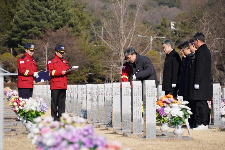국립대전현충원 참배 및 순직자 묘역 참배