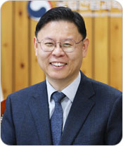 Kim, Yongkwan, Ph. D. President